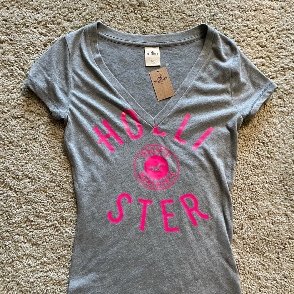 Hollister V Neck